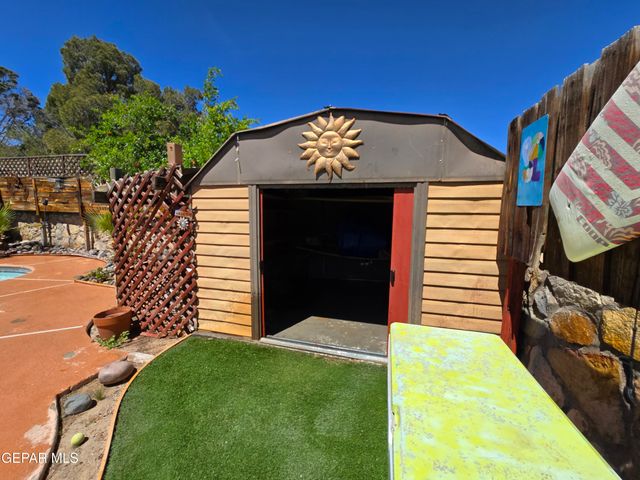 12307 Amstater Circle, El Paso, TX 79936