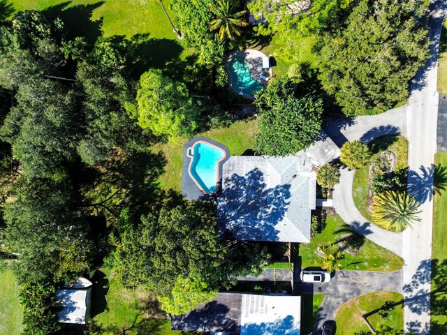 4330 SW 7th Street, Plantation, FL 33317