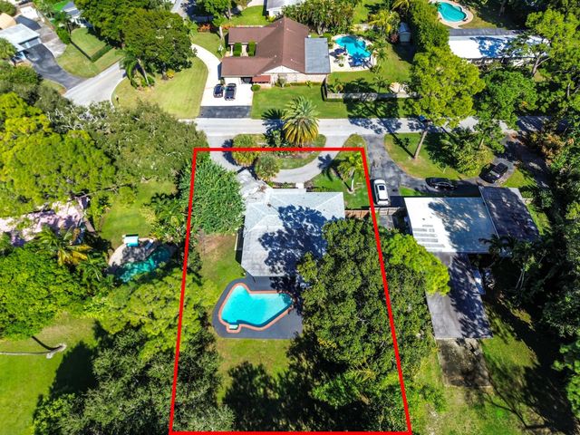 4330 SW 7th Street, Plantation, FL 33317