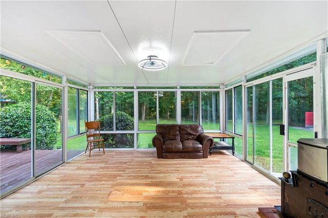 100 Cutter LN, Knotts Island, NC 27950
