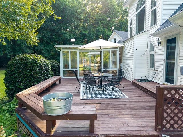 100 Cutter LN, Knotts Island, NC 27950