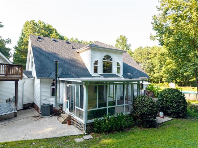100 Cutter LN, Knotts Island, NC 27950