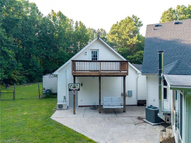 100 Cutter LN, Knotts Island, NC 27950