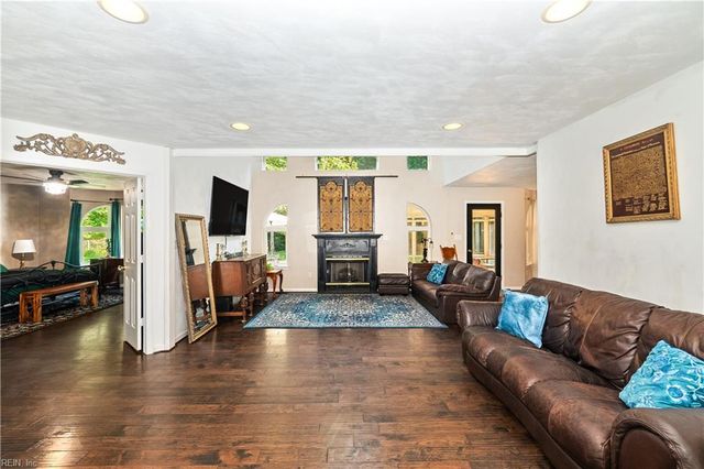 100 Cutter LN, Knotts Island, NC 27950