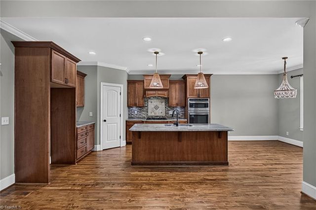 8202 Fortana Court, Kernersville, NC 27284