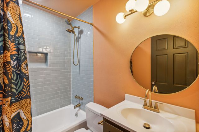2718 Overcrest, Dallas, TX 75211