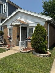 6533 16th Street, Berwyn, IL 60402