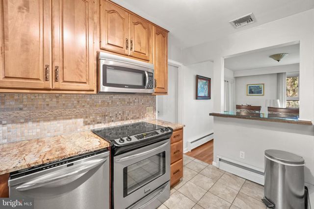 2527 TULIP LN, Feasterville Trevose, PA 19053