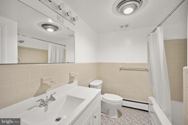 2527 TULIP LN, Feasterville Trevose, PA 19053