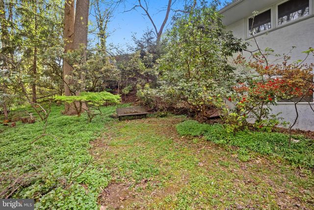 2527 TULIP LN, Feasterville Trevose, PA 19053