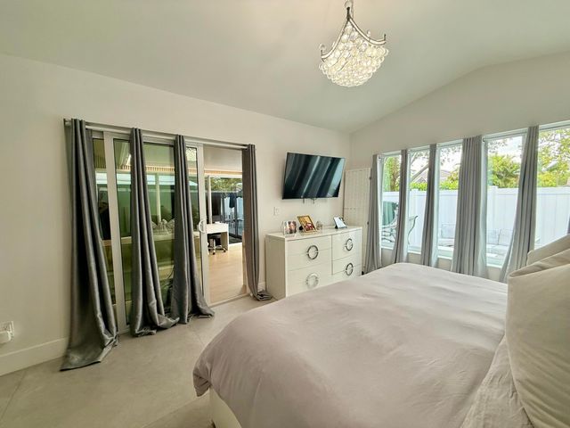 4929 W Lakes Drive, Deerfield Beach, FL 33442