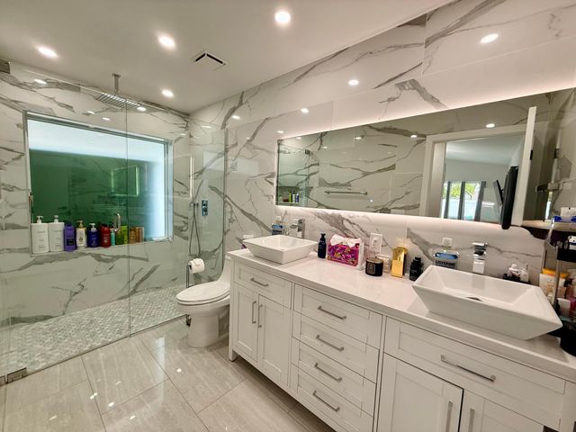 4929 W Lakes Drive, Deerfield Beach, FL 33442