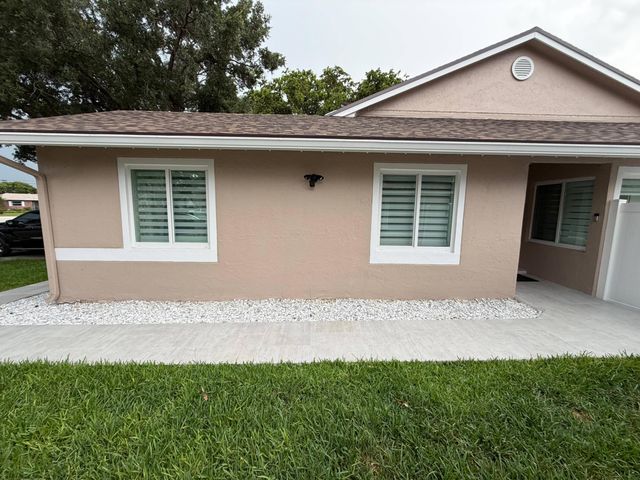 4929 W Lakes Drive, Deerfield Beach, FL 33442