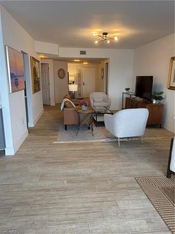 1920 Virginia AVE SW 1402, Fort Myers, FL 33901