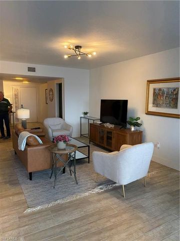 1920 Virginia AVE SW 1402, Fort Myers, FL 33901