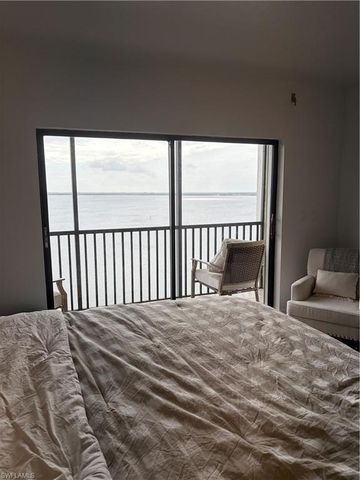 1920 Virginia AVE SW 1402, Fort Myers, FL 33901