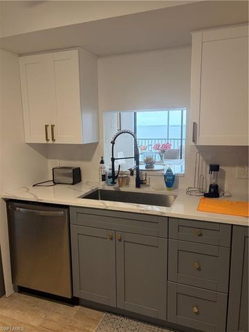 1920 Virginia AVE SW 1402, Fort Myers, FL 33901