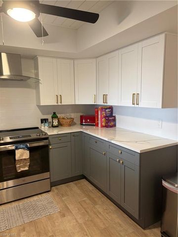 1920 Virginia AVE SW 1402, Fort Myers, FL 33901