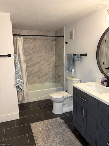 1920 Virginia AVE SW 1402, Fort Myers, FL 33901