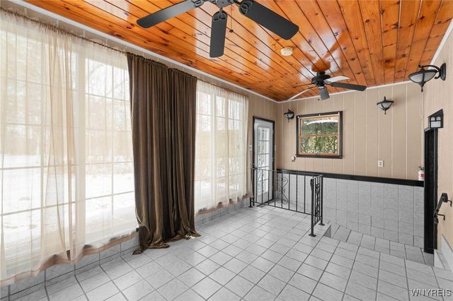 6940 Versailles Road, Evans, NY 14047