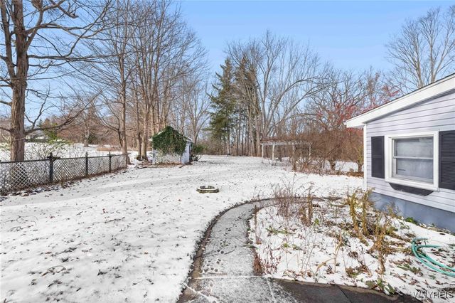 6940 Versailles Road, Evans, NY 14047