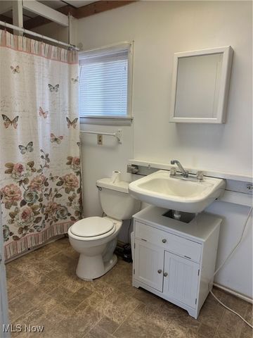 208 Center Street, Woodsfield, OH 43793