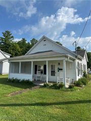208 Center Street, Woodsfield, OH 43793