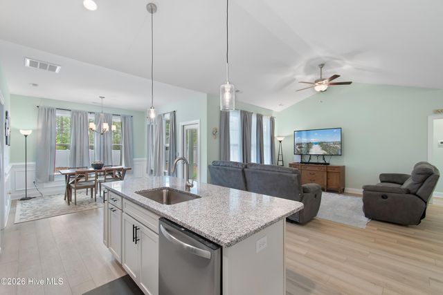 514 Greenmoss Road, Southport, NC 28461