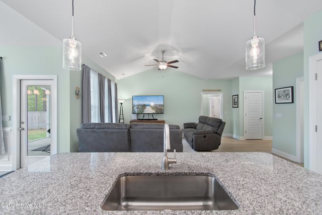 514 Greenmoss Road, Southport, NC 28461