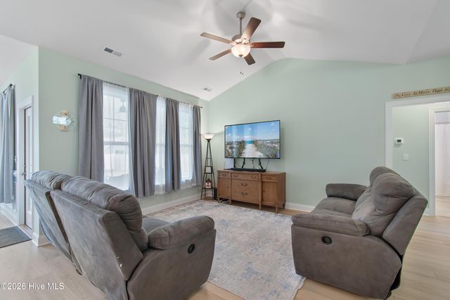 514 Greenmoss Road, Southport, NC 28461