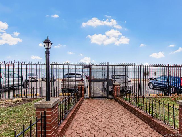 1110 Stadium Avenue 5F, Bronx, NY 10465