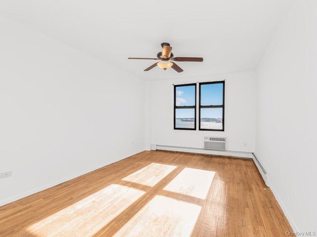 1110 Stadium Avenue 5F, Bronx, NY 10465