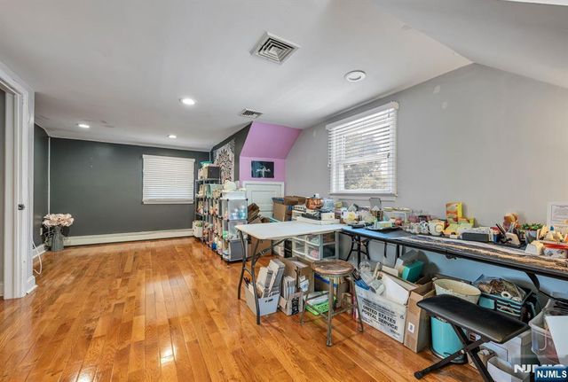 17 Canterbury Road, Ringwood, NJ 07456