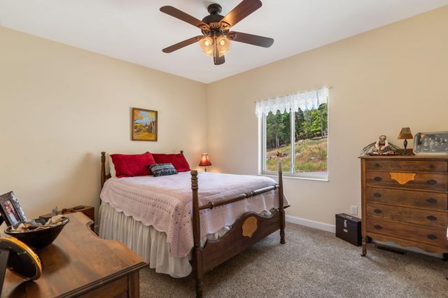 64 Ridgemont Circle, Branson West, MO 65737