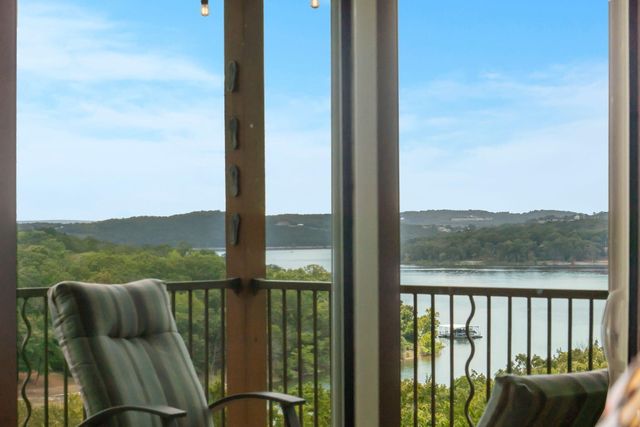 64 Ridgemont Circle, Branson West, MO 65737