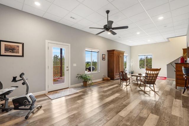 64 Ridgemont Circle, Branson West, MO 65737