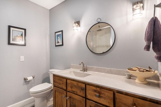 64 Ridgemont Circle, Branson West, MO 65737