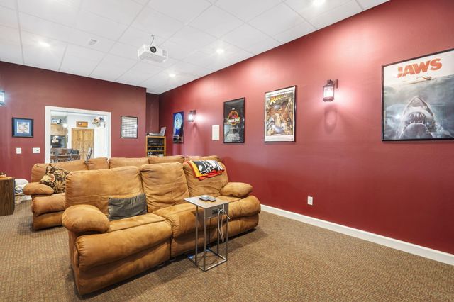 64 Ridgemont Circle, Branson West, MO 65737