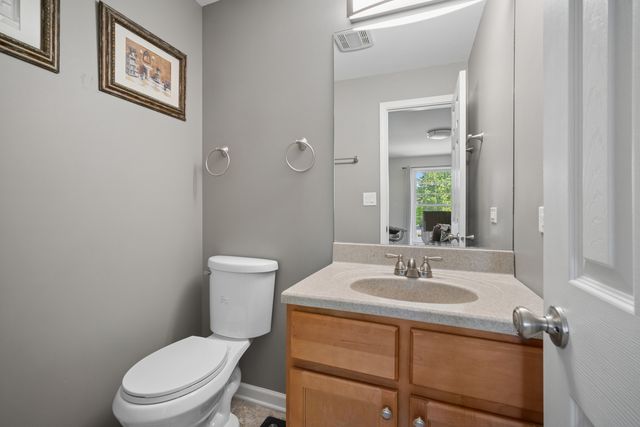 5200 Carriageway Drive 214, Rolling Meadows, IL 60008