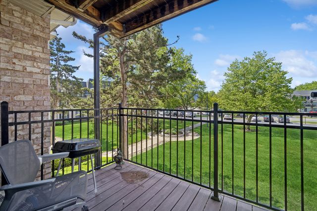 5200 Carriageway Drive 214, Rolling Meadows, IL 60008