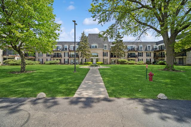 5200 Carriageway Drive 214, Rolling Meadows, IL 60008
