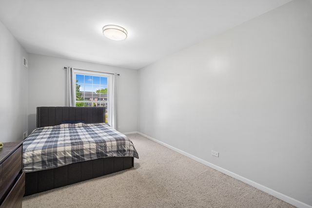 5200 Carriageway Drive 214, Rolling Meadows, IL 60008