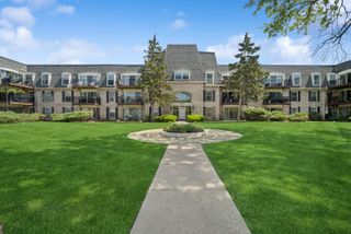 5200 Carriageway Drive 214, Rolling Meadows, IL 60008
