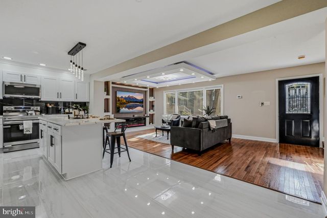136 HEDGEWICK DR, Newark, DE 19702