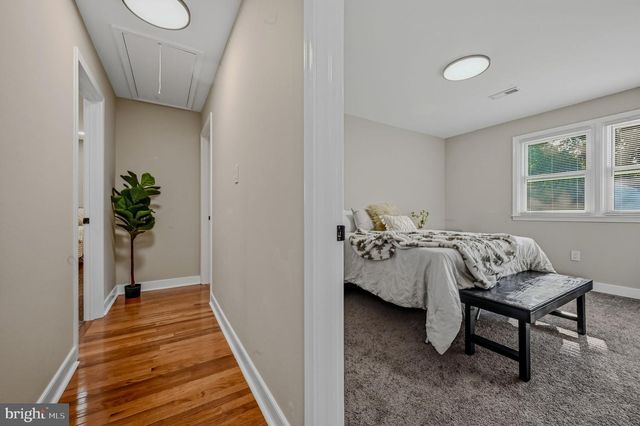 136 HEDGEWICK DR, Newark, DE 19702