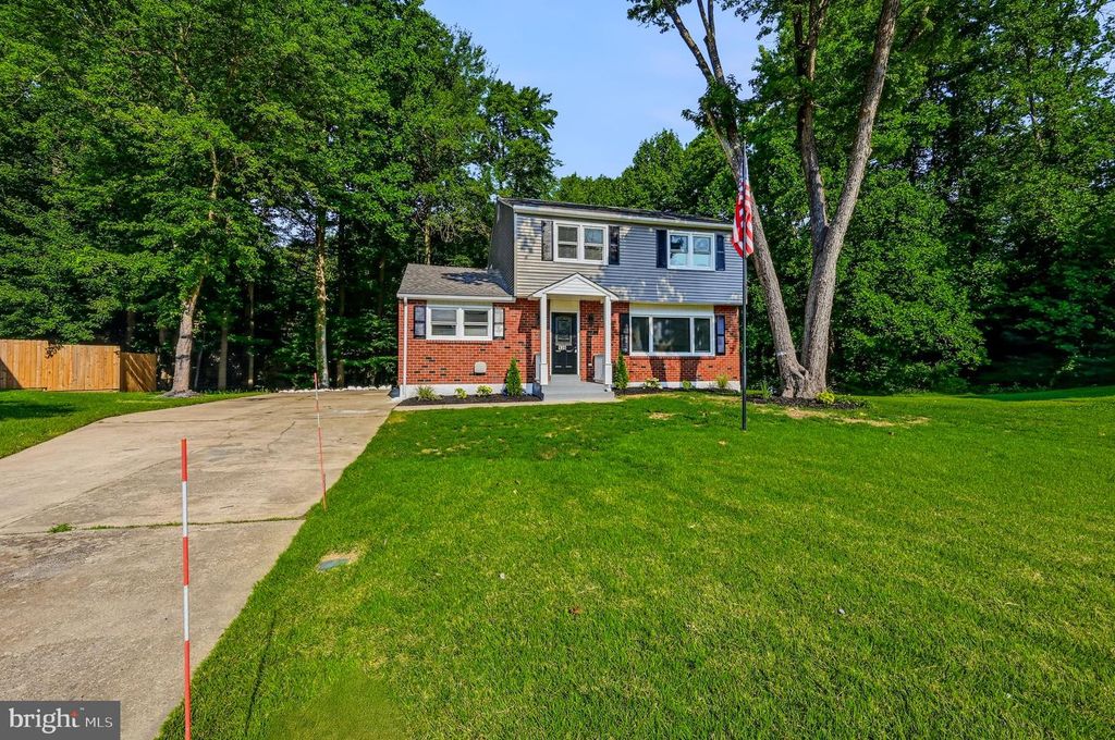 136 HEDGEWICK DR, Newark, DE 19702