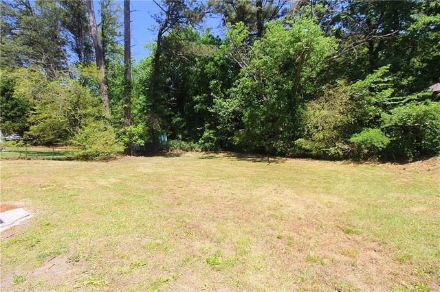 651 Lyle Drive SE, Marietta, GA 30067