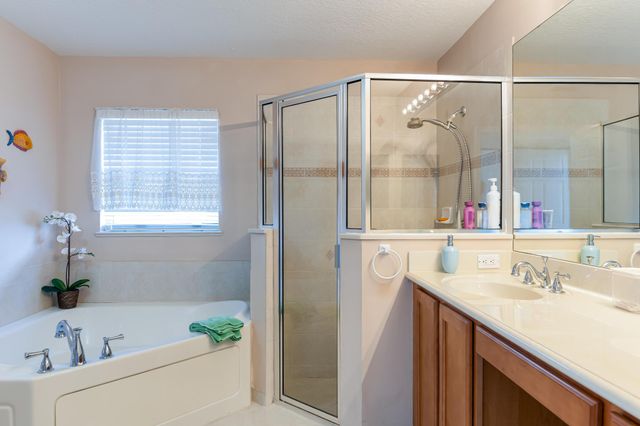 11500 SW Glengarry Court, Port St Lucie, FL 34987