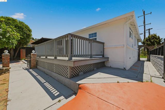 963 Devon Dr, Hayward, CA 94542