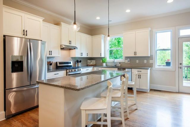 2128 Olde Georgian Ter, Atlanta, GA 30318